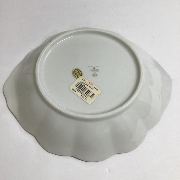 Vintage Heirloom by Toyo Floral Bowl Gold Trim Garden Bouquet Scalloped Leaves - Picture 6 of 12